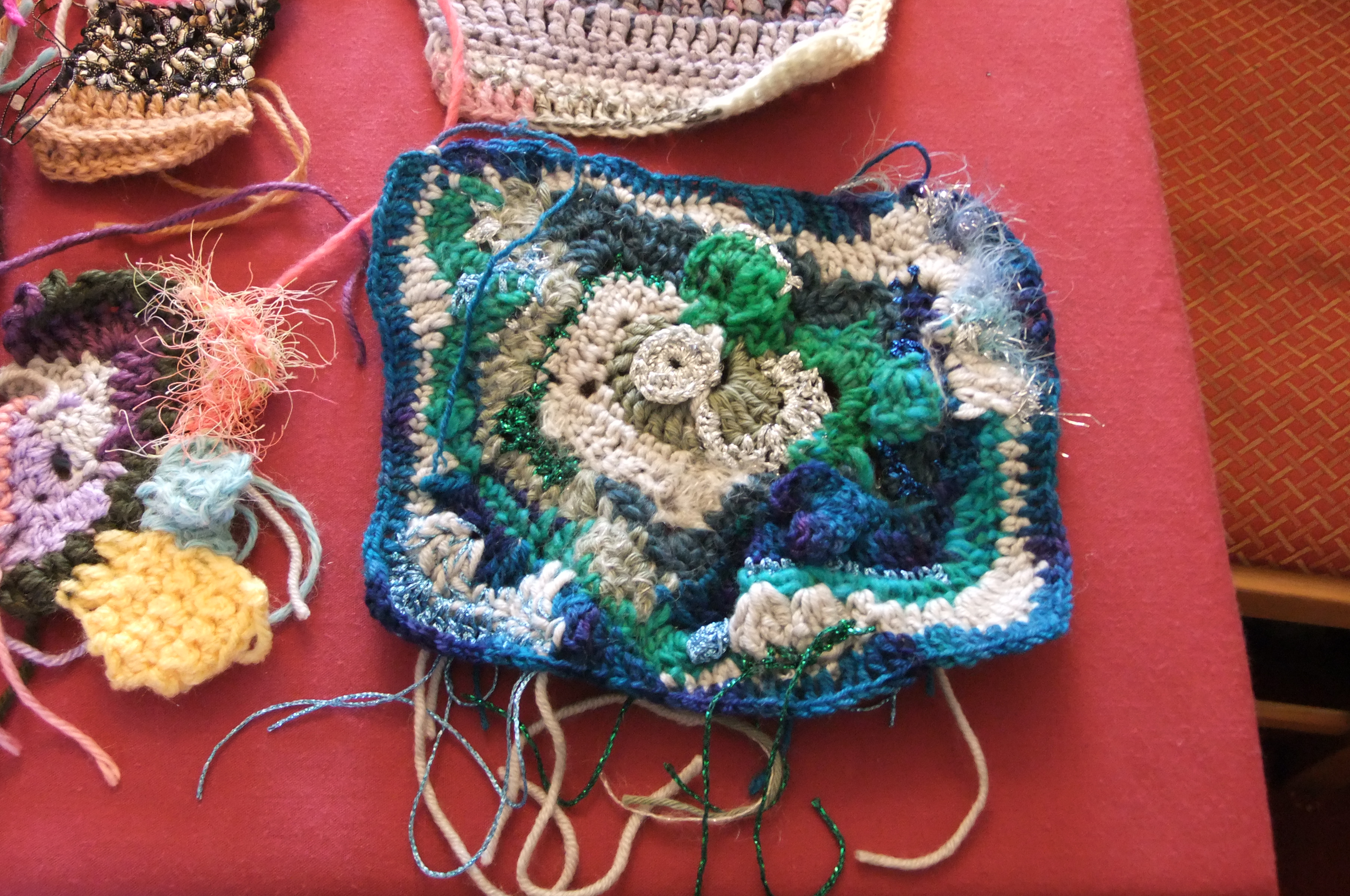freeform crochet sample from a crochet workshop with debbie tomkies of dt craft and design